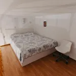 Piata Amzei Nr.1 Апартаменти *